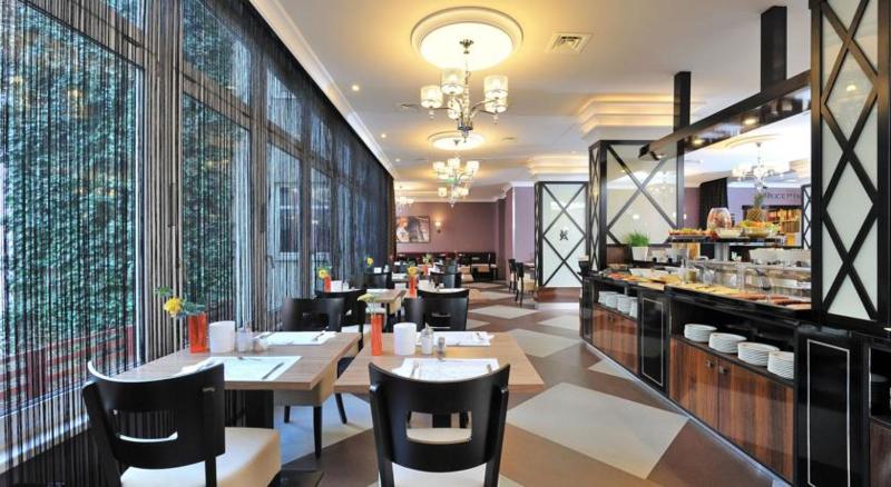 Carlton Hotel Buda Castle