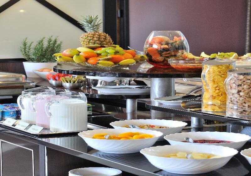 Carlton Hotel Buda Castle