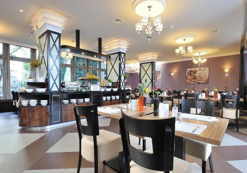 Carlton Hotel Buda Castle