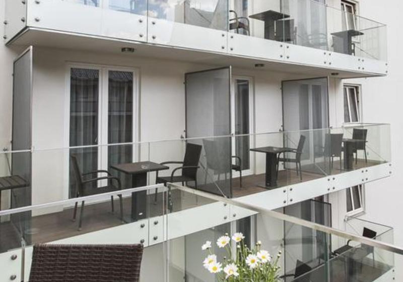 Carlton Hotel Buda Castle