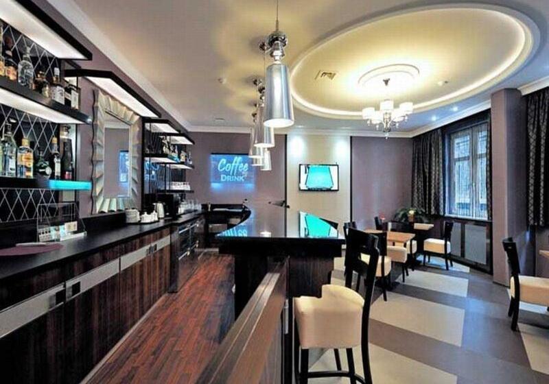 Carlton Hotel Buda Castle