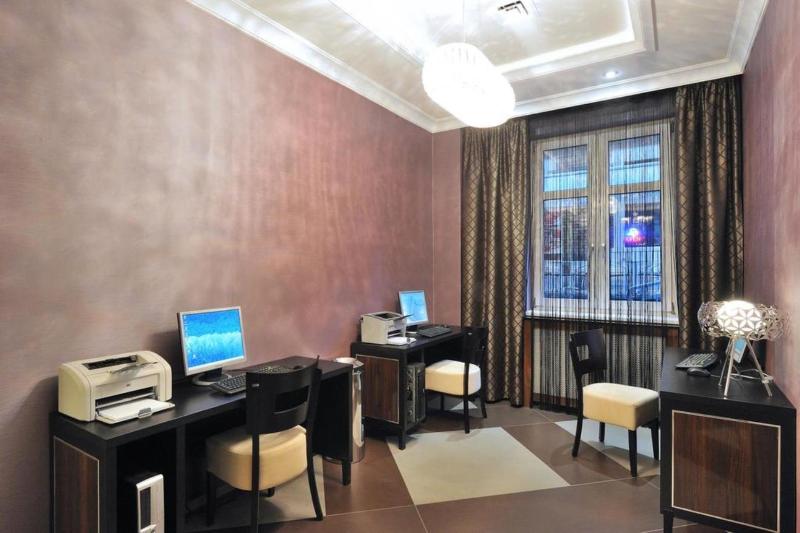 Carlton Hotel Buda Castle