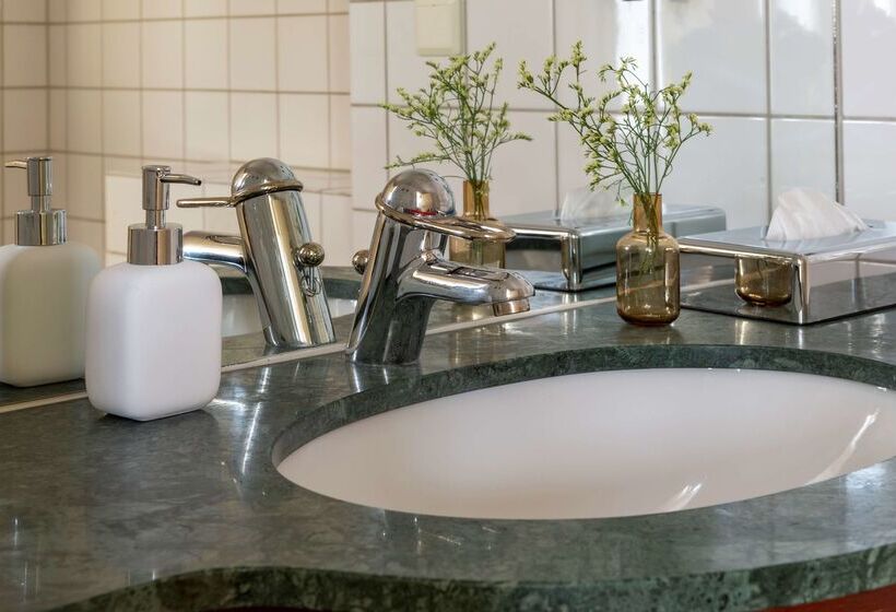 First Hotel Millennium