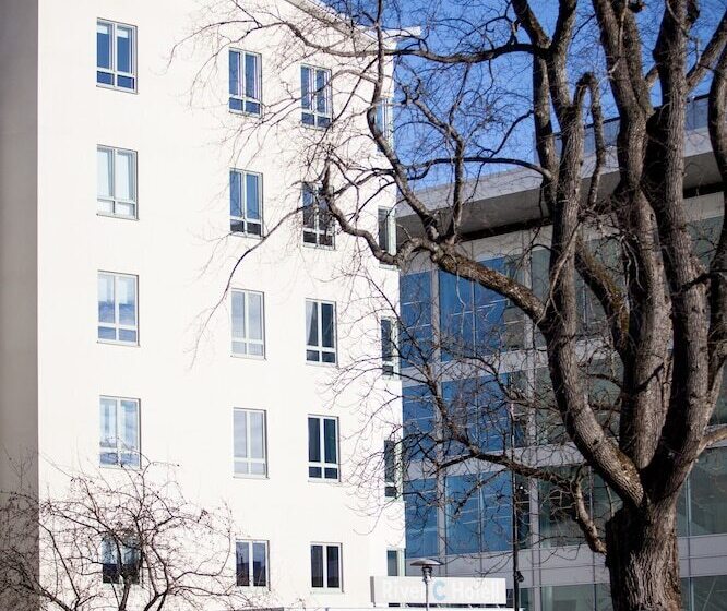 Best Western Hotel River C