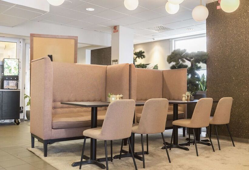 Best Western Hotel River C