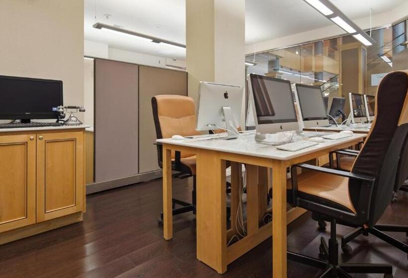 The Florida Hotel & Conference Center In The Florida Mall