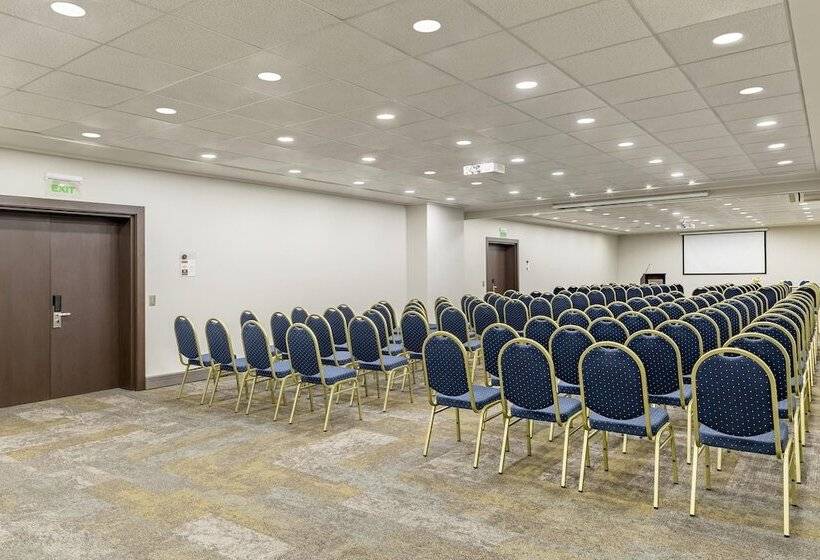 فندق Four Points by Sheraton Santiago