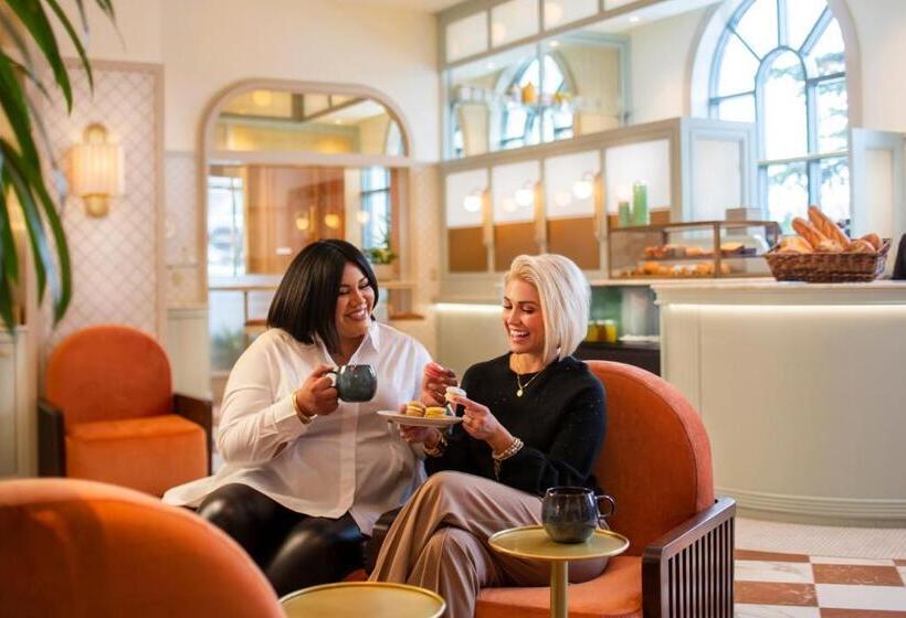 호텔 Grand America