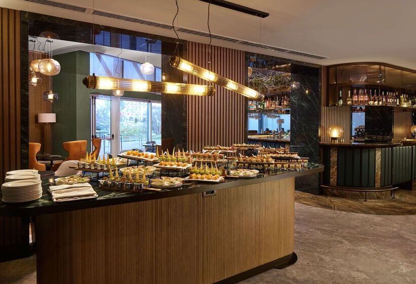 בית מלון כפרי Hilton Sofia