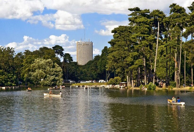 Отель Hyatt Regency Paris Etoile