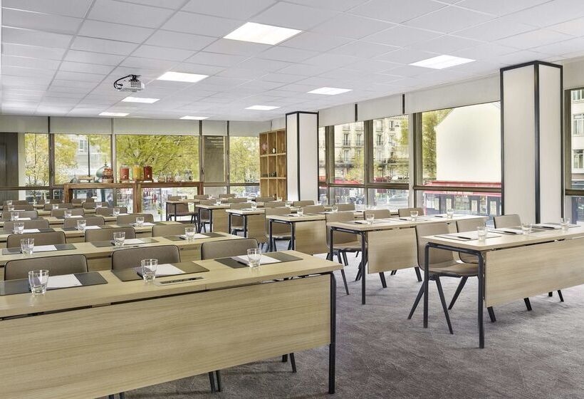 Отель Hyatt Regency Paris Etoile