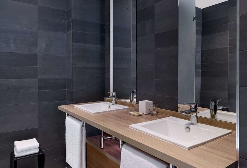 Отель Hyatt Regency Paris Etoile