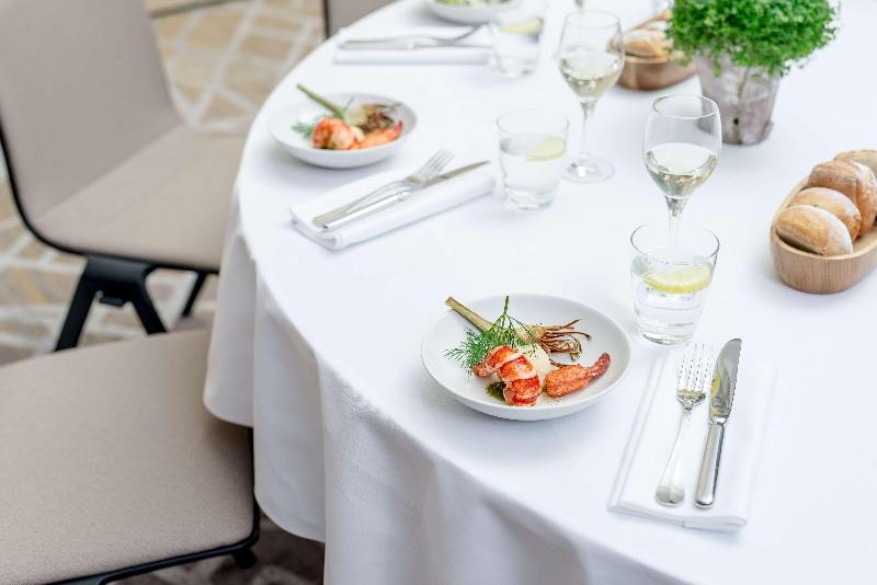 Отель Hyatt Regency Paris Etoile