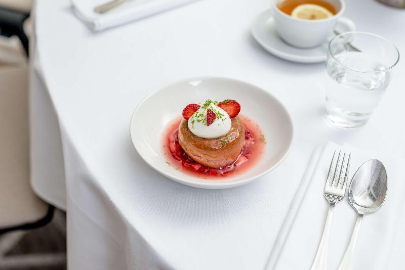 Отель Hyatt Regency Paris Etoile