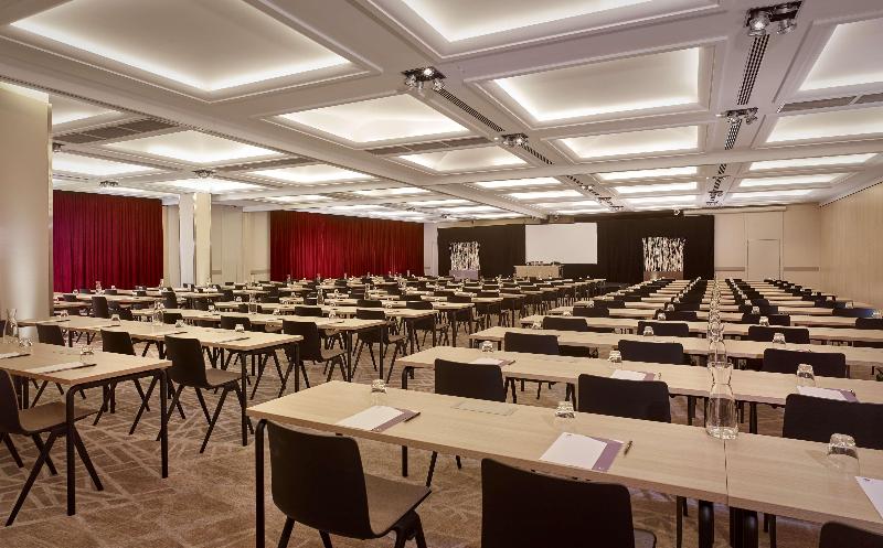 Отель Hyatt Regency Paris Etoile