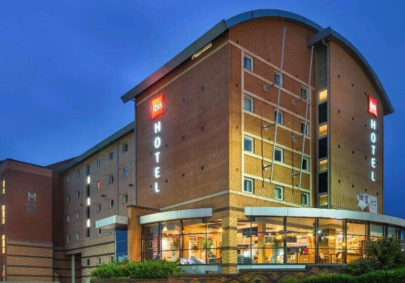 בית מלון כפרי Ibis Leicester