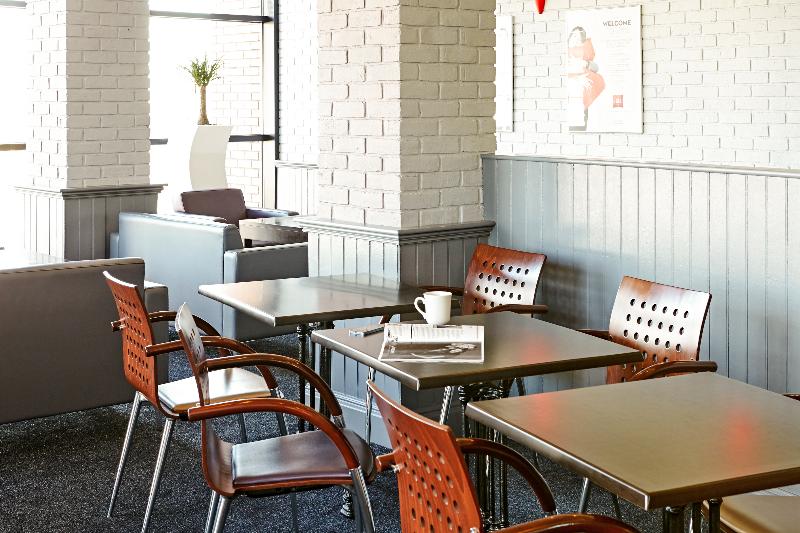 בית מלון כפרי Ibis Leicester