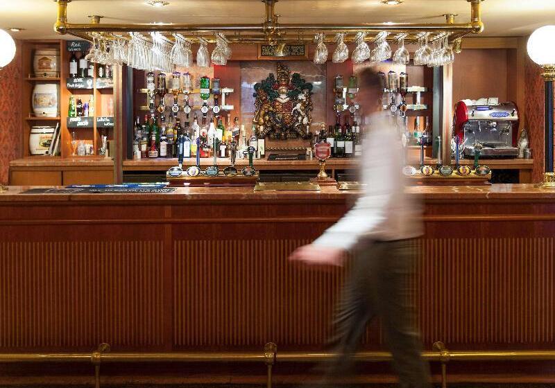 בית מלון כפרי Ibis London Earls Court