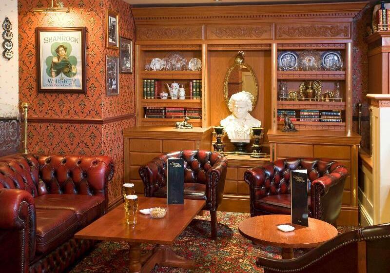 בית מלון כפרי Ibis London Earls Court