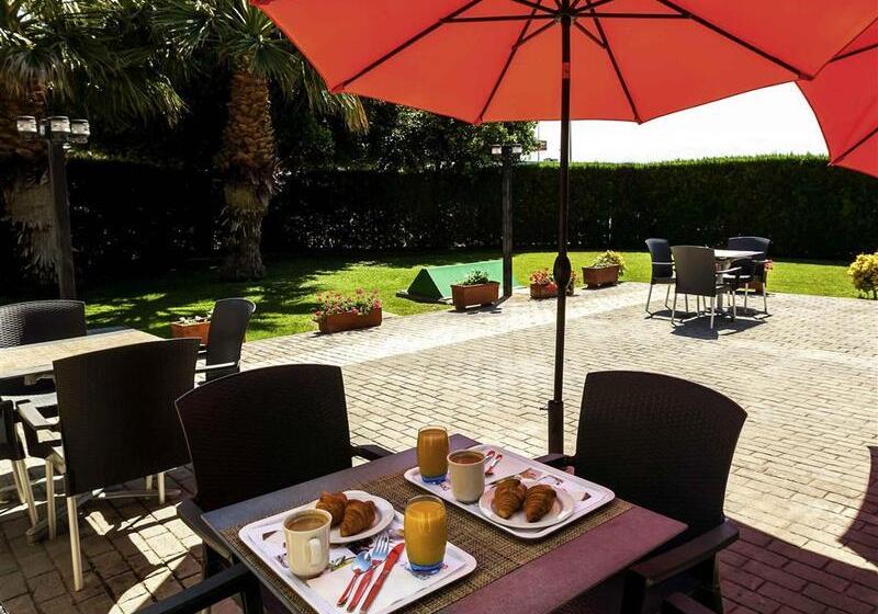 Отель Ibis Valencia Alfafar