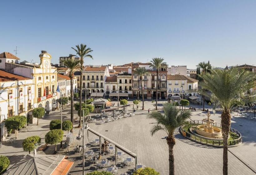 هتل Ilunion Merida Palace