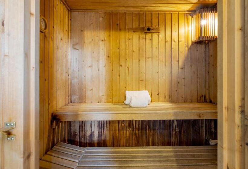 هتل Ilunion Merida Palace