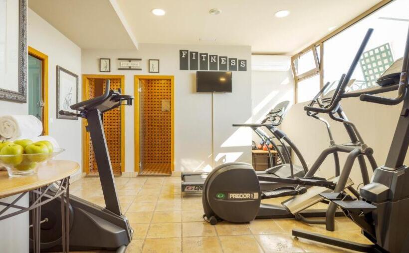 هتل Ilunion Merida Palace