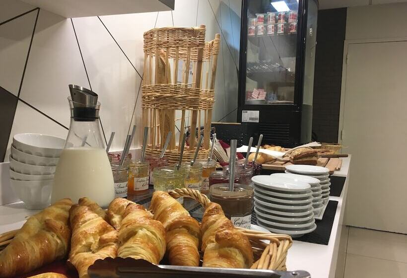 Отель Du Parc Euromédecine By Akena