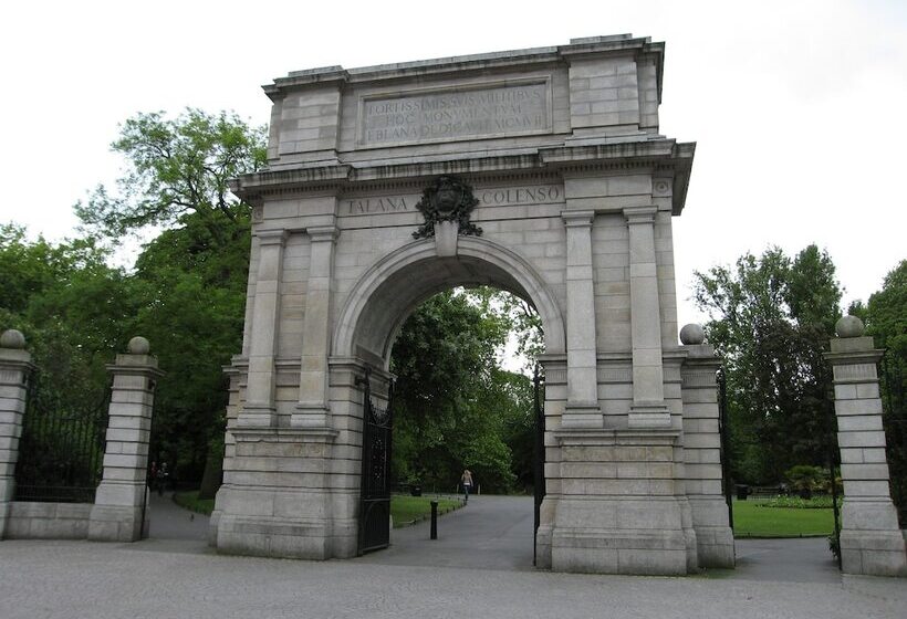 בית מלון כפרי Jackson Court