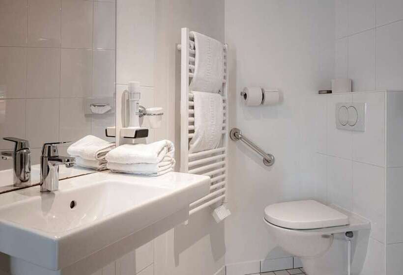 فندق Kyriad Annemasse   Geneve