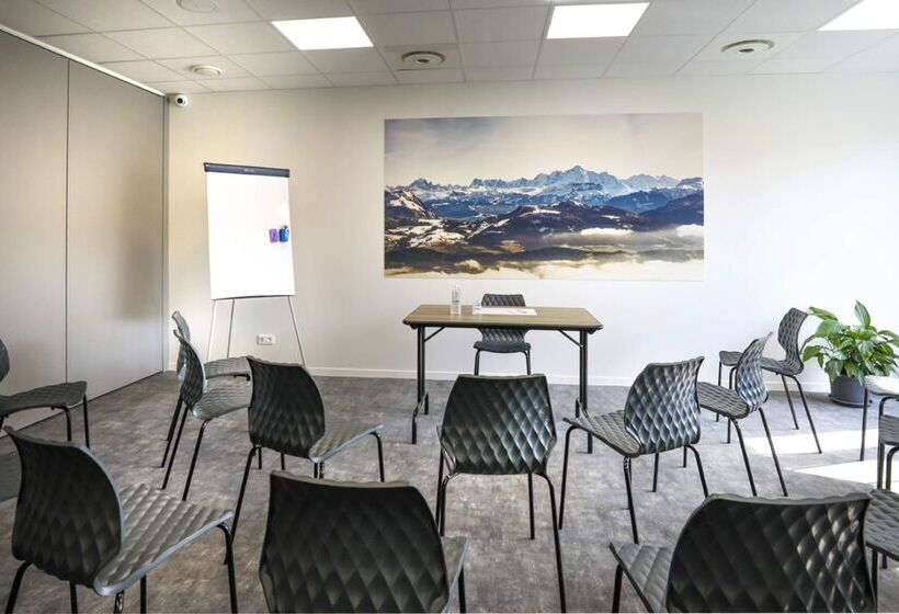 בית מלון כפרי Kyriad Annemasse   Geneve