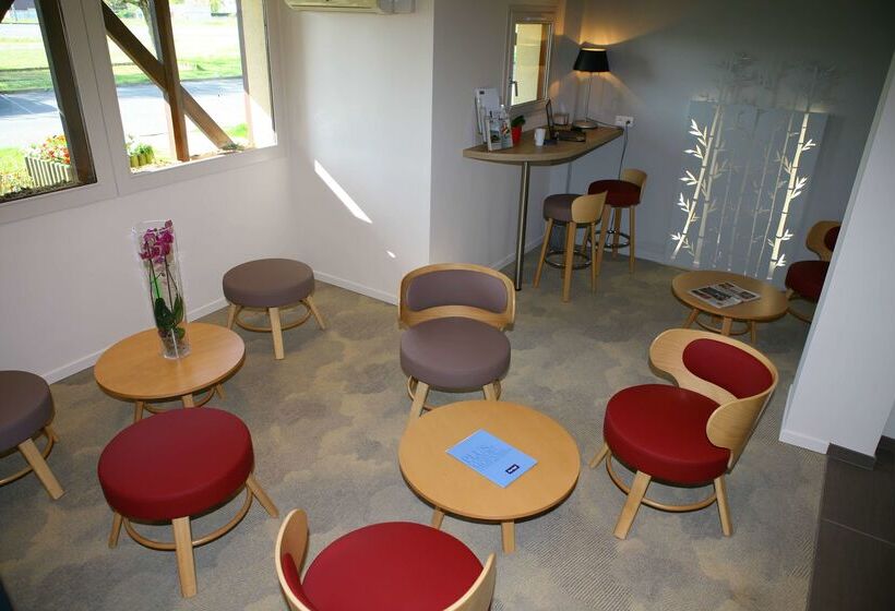 ホテル Kyriad Chateauroux