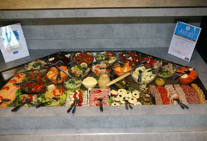 ホテル Kyriad Chateauroux