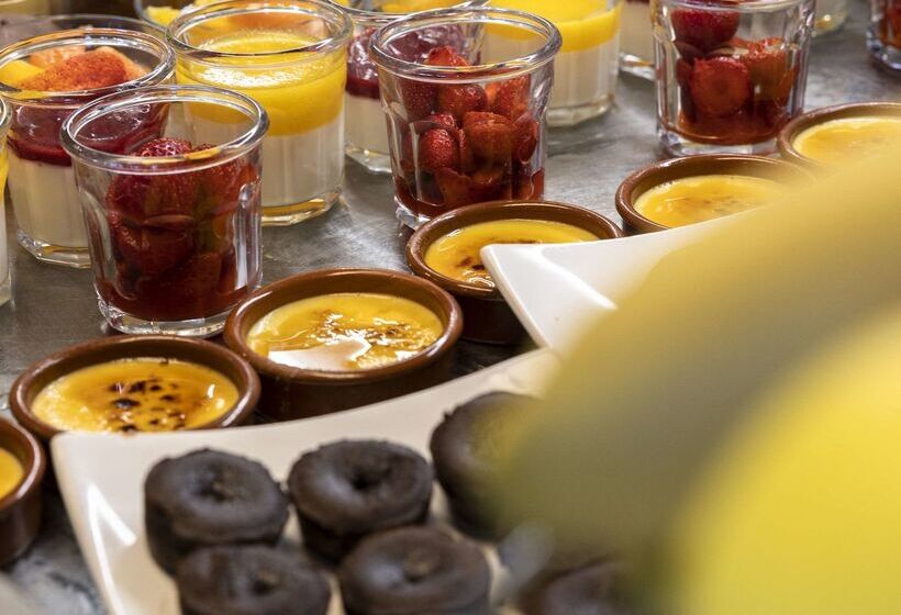 ホテル Kyriad Chateauroux