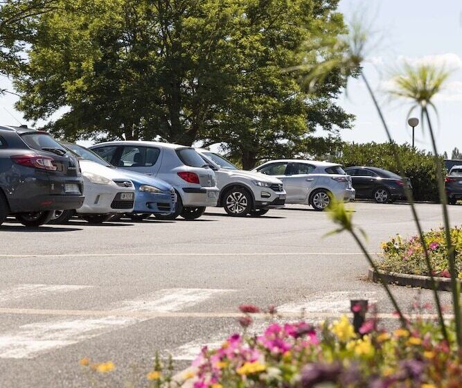 ホテル Kyriad Chateauroux