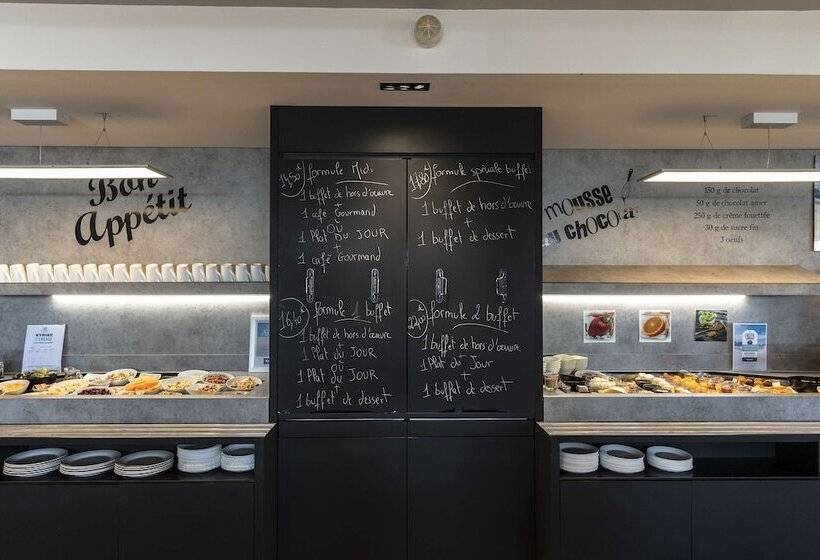 ホテル Kyriad Chateauroux