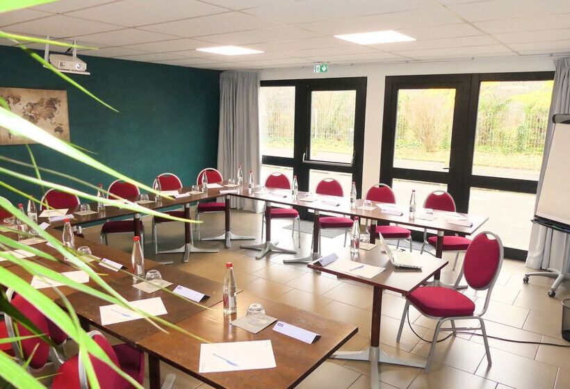 酒店 Kyriad Lyon Sud Saint Genis Laval