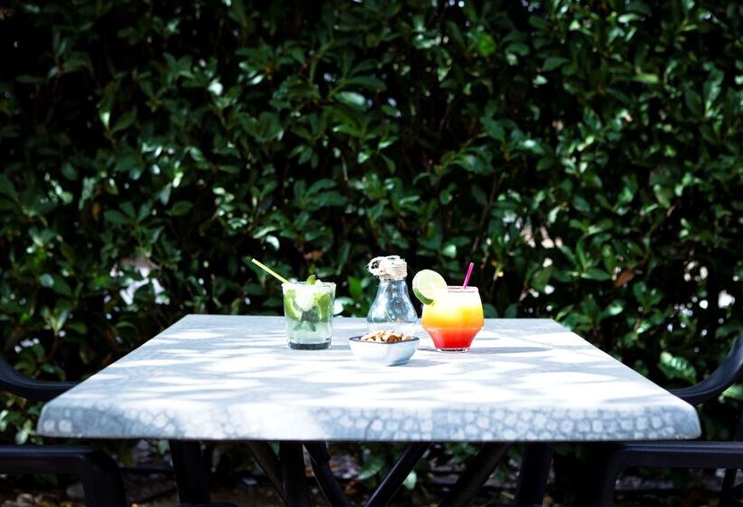 酒店 Kyriad Lyon Sud Saint Genis Laval