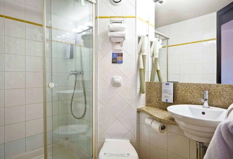 酒店 Kyriad Lyon Sud Saint Genis Laval