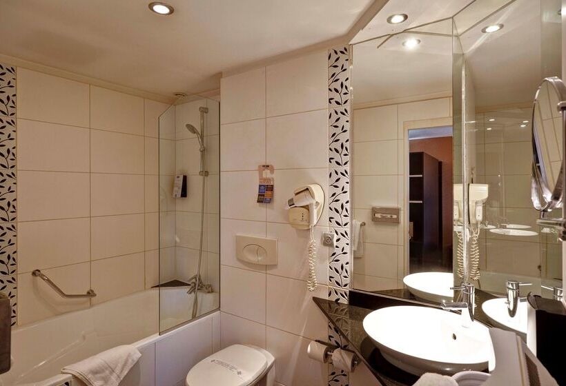 酒店 Kyriad Lyon Sud Saint Genis Laval