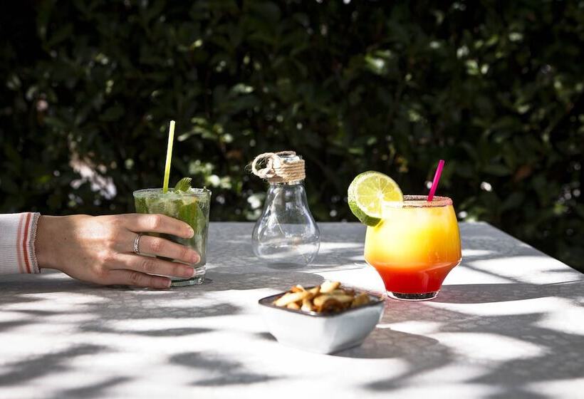 酒店 Kyriad Lyon Sud Saint Genis Laval