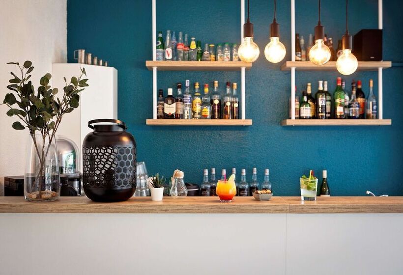 酒店 Kyriad Lyon Sud Saint Genis Laval