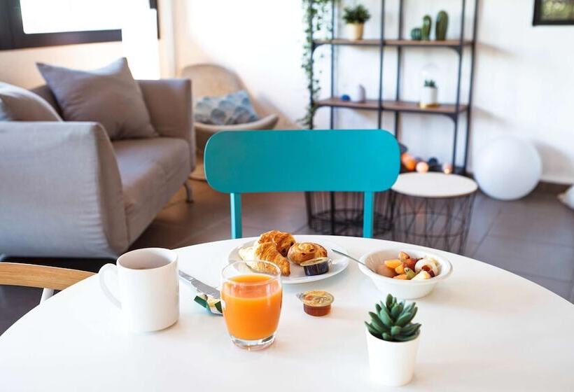 酒店 Kyriad Lyon Sud Saint Genis Laval