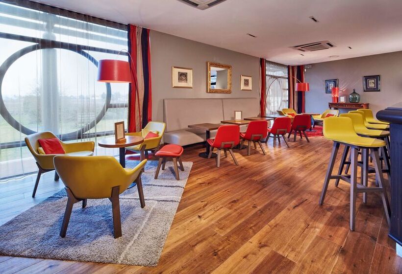 هتل Kyriad Prestige Beaune Le Panorama