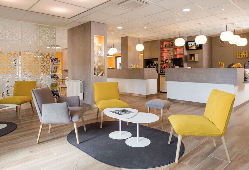 ホテル Kyriad Saint Etienne Centre