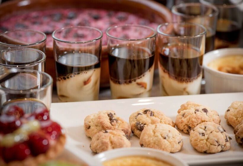 ホテル Kyriad Saint Etienne Centre