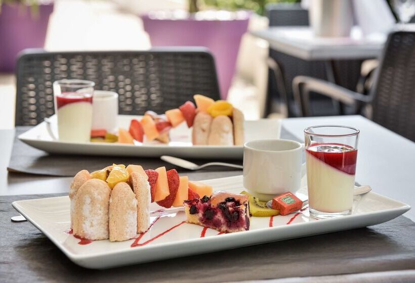 ホテル Kyriad Saint Etienne Centre