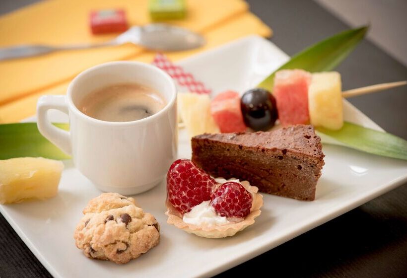 ホテル Kyriad Saint Etienne Centre