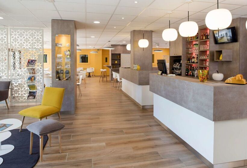 ホテル Kyriad Saint Etienne Centre