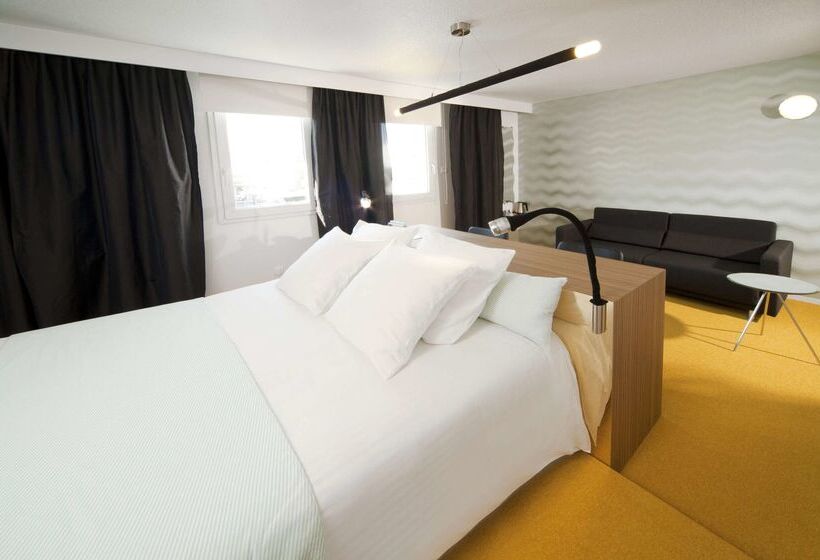 ホテル Kyriad Saint Etienne Centre